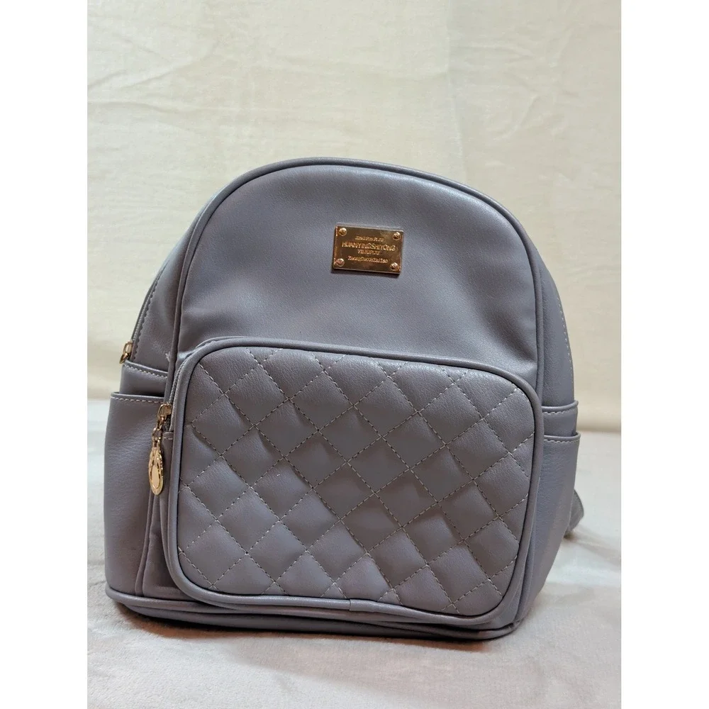 Jingpin‎ Huanyingshiyong Grey Quilted Mini Backpack Faux Leather Gold Hardware
